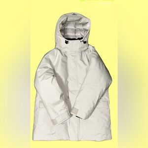 EUC TNA Parka size 2 (fits like M) Excellent Condition